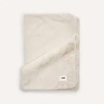 MANTA BEIGE PELO A MANO