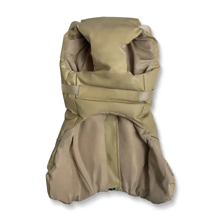 Abrigo y arnés latte