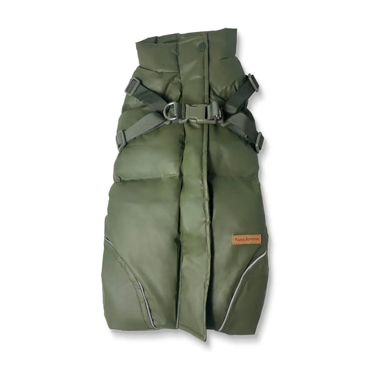 Abrigo y arnés verde